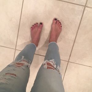 American eagle cropped light ripped jeans